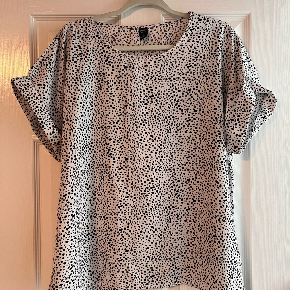 Chic Black and White Speckled Women's Blouse